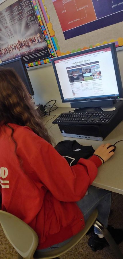 Yzabella Eggers working on this website during her 1st period Publications, to upload articles for you all to read 